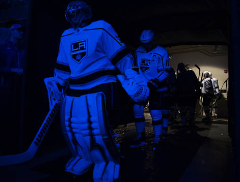 Kings målvakt Jonathan Quick och Anze Kopitar på väg ut
