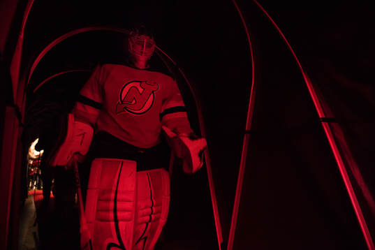 Devils målvakt Cory Schneider gör entré till