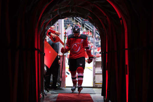 Devils Travis Zajac lämnar uppvärmningen