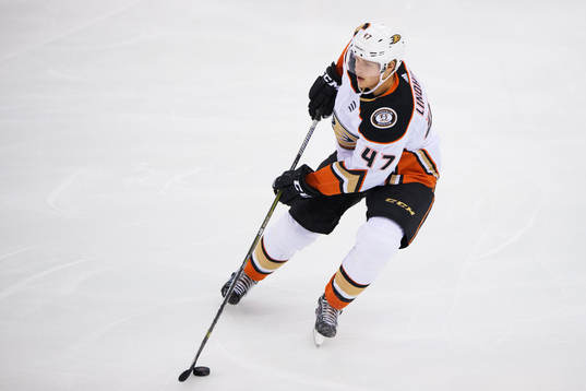 Ducks Hampus Lindholm