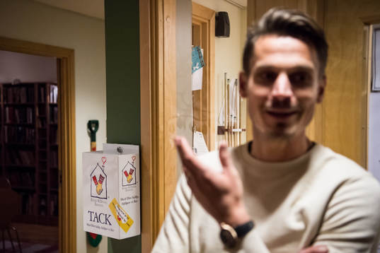Malmö FFs Markus Rosenberg besöker Ronald McDonald Hus