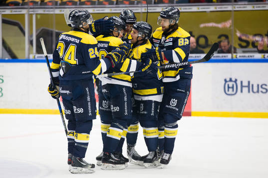 s Stefan Elliott, Lawrence Pilut, Max Wärn, Mattias
