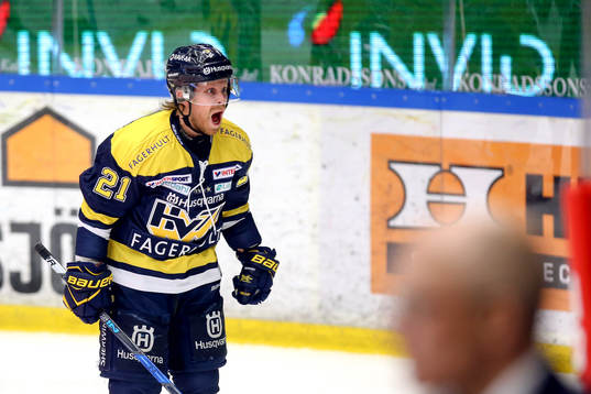 s Mattias Tedenby jublar