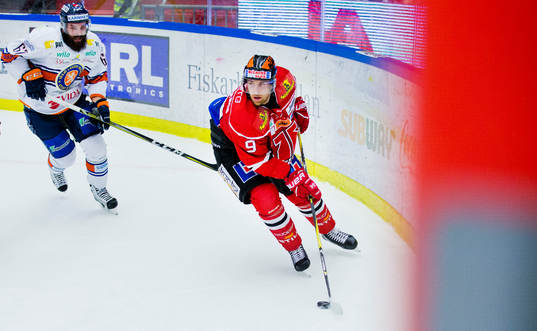 Växjös Linus Fröberg och Örebros Tylor Spink