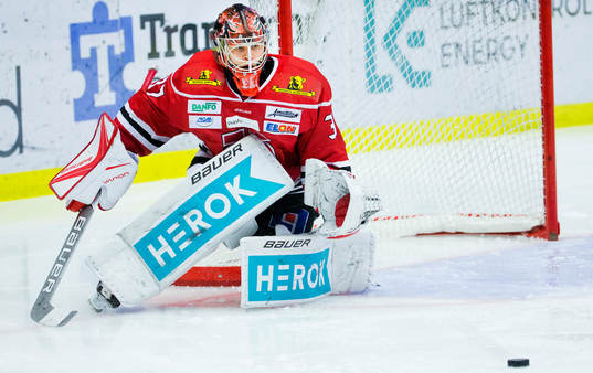 Örebros målvakt Eero Kilpeläinen