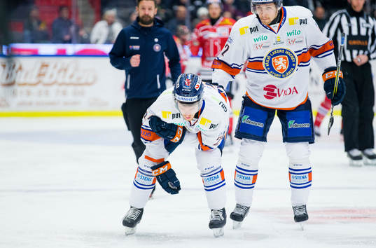 Växjös Brendan Shinnimin leds skadad av isen