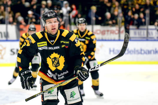 Skellefteås Mark Katic jublar