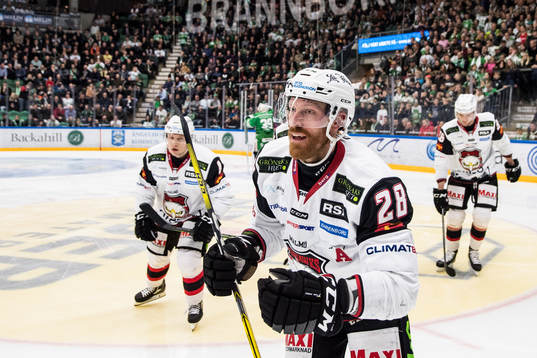 Malmö Redhawks Jens Olsson jublar