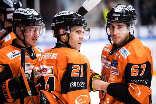 Karlskronas Joel Kellman, Cory Murphy och Konstantin Komarek