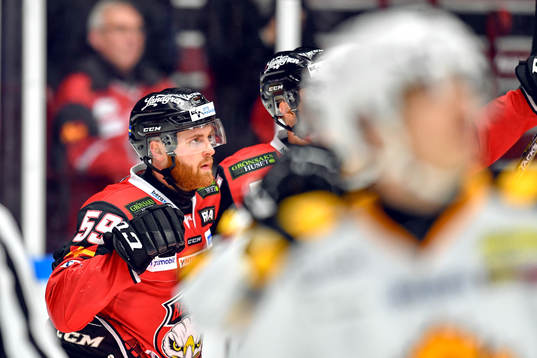 Malmö Redhawks Anton Mylläri jublar