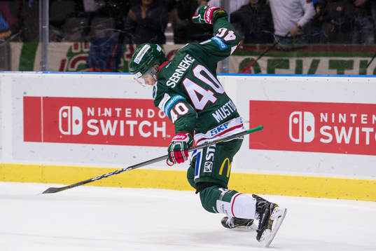 Frölundas Joel Mustonen jublar