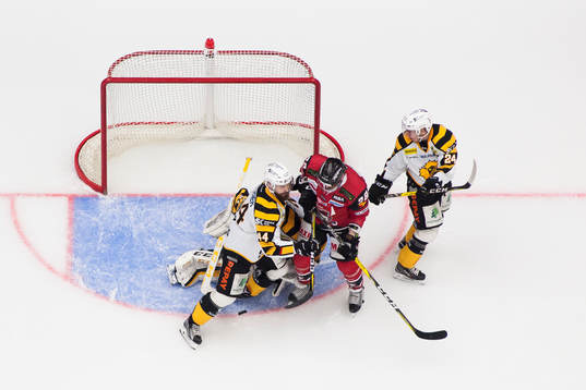 Skellefteås Morgan Ellis och Malmö Redhawks Jens Olsson