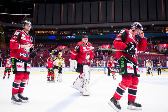 Malmö Redhawks Kim Rosdahl och Matias Larssen deppar
