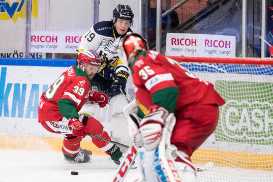 s Erik Andersson  i ishockeymatchen i SHL mellan Mora och