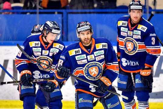 Växjös Andrew Calof jublar