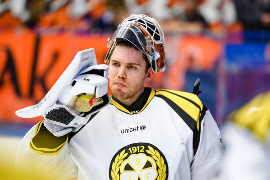 Brynäs målvakt Linus Fernström