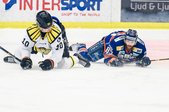 Brynäs Marcus Ersson och Växjös Liam Reddox