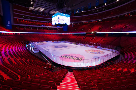 Interiör av Ericsson Globe innan ishockeymatchen i SHL