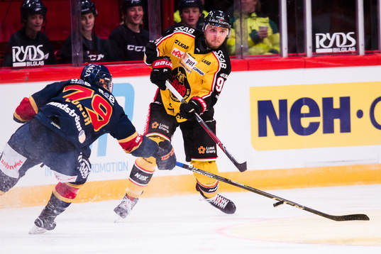 Luleås Robin Kovacs och Djurgårdens Patrik Lundh