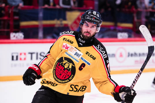 Luleås Niklas Olausson jublar