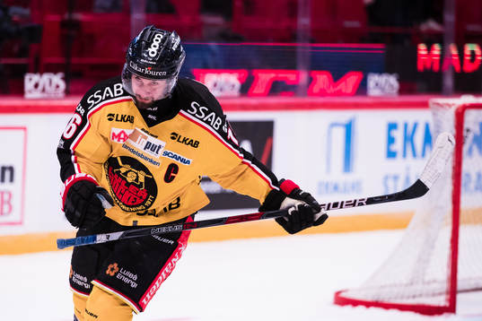 Luleås Niklas Olausson jublar