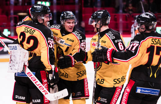 Luleås Oscar Engsund , Linus Nässén och Viktor Grahn