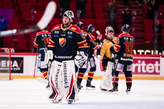 Djurgårdens målvakt Adam Reideborn deppar