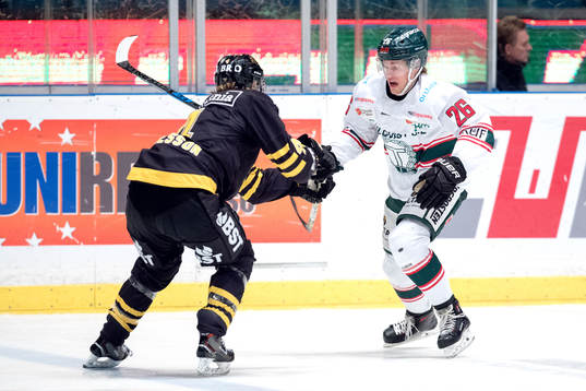 s Kalle Jellvert och Tingsryds Kim Tallberg