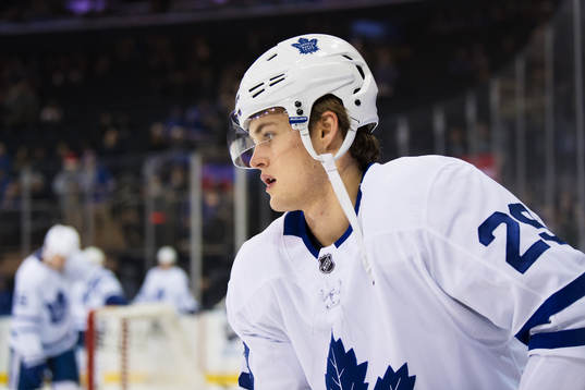Maple Leafs William Nylander på uppvärmningen