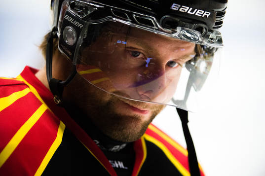 Brynäs Jonathan Granström före ishockeymatchen i SHL