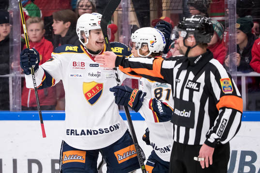 Djurgårdens Calle Ridderwall jublar