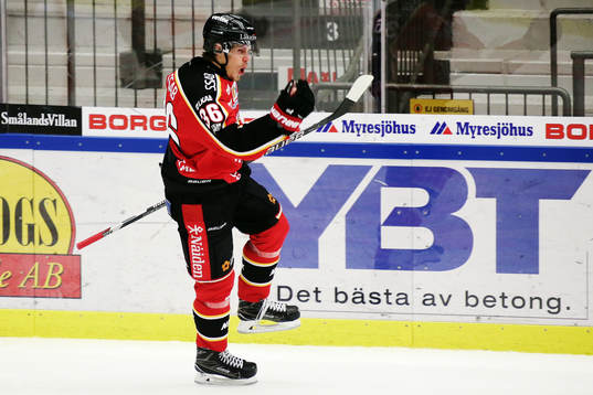 Luleås Emil Larsson jublar