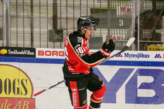 Luleås Emil Larsson jublar
