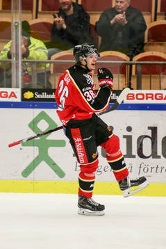 Luleås Emil Larsson jublar