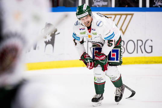 Frölundas Mats Rosseli Olsen grinar illa