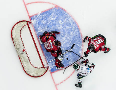 Frölundas Mats Rosseli Olsen oroar mot Malmö Redhawks