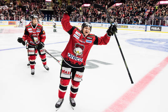 Malmö Redhawks Tuukka Mäntylä jublar