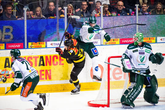 Brynäs Kevin Clark och Färjestads Dick Axelsson