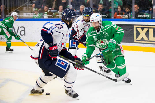 Rögles Taylor Matson och Linköpings Niklas Persson
