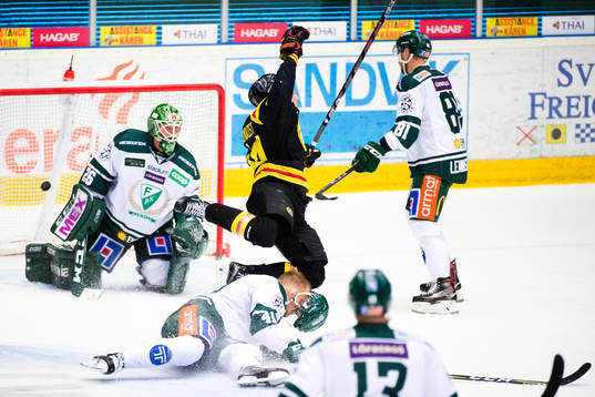 Brynäs Jacob Blomqvist jublar