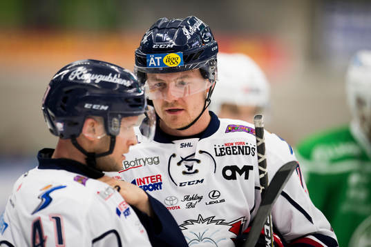 Linköpings Nick Sörensen och Chad Billins