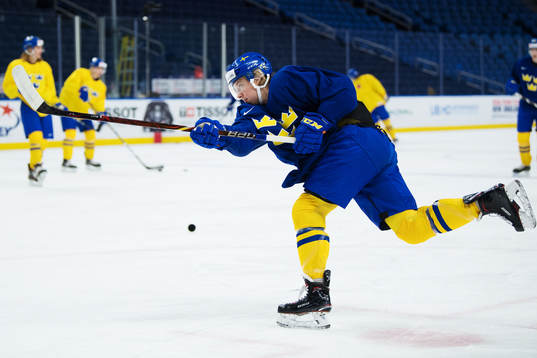 Alexander Nylander på Sveriges träning