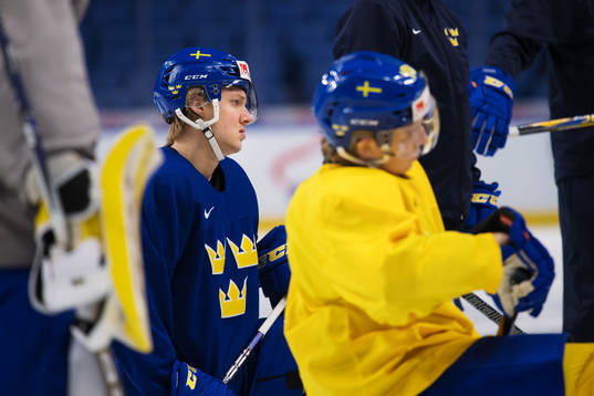Alexander Nylander på Sveriges träning