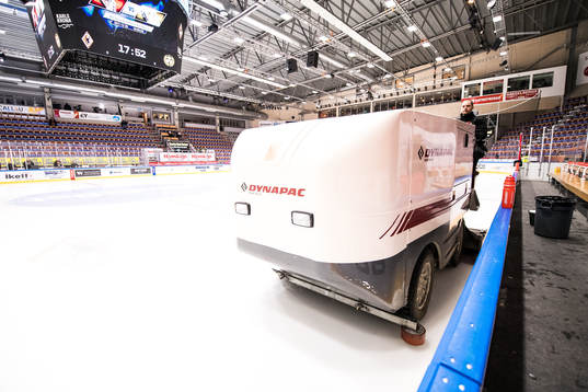 Ismaskin på NKT arena invändigt