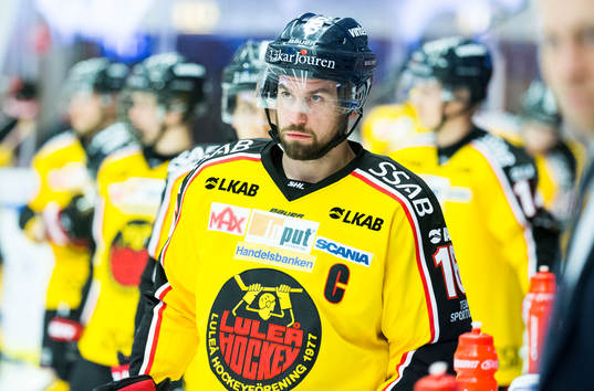 Luleås Niklas Olausson på uppvärmningen