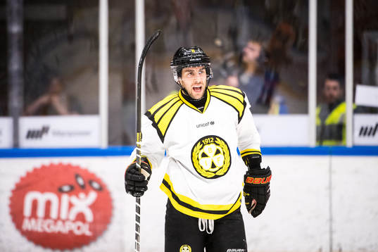 Brynäs Aaron Palushaj  har ont