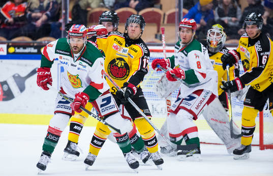 Luleås Andreas Falk och Moras Andrew Rowe