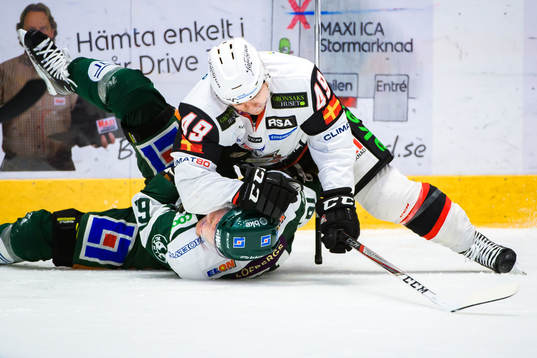 Färjestads Johan Ryno och Malmö Redhawks Rhett Rakhshani