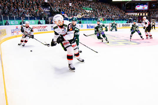 Malmö Redhawks Daniel Zaar och Färjestads Jesse Virtanen