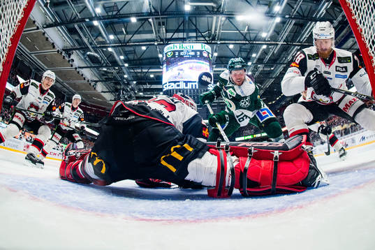 Färjestads Alexander Johansson gör 3-3 och Malmö